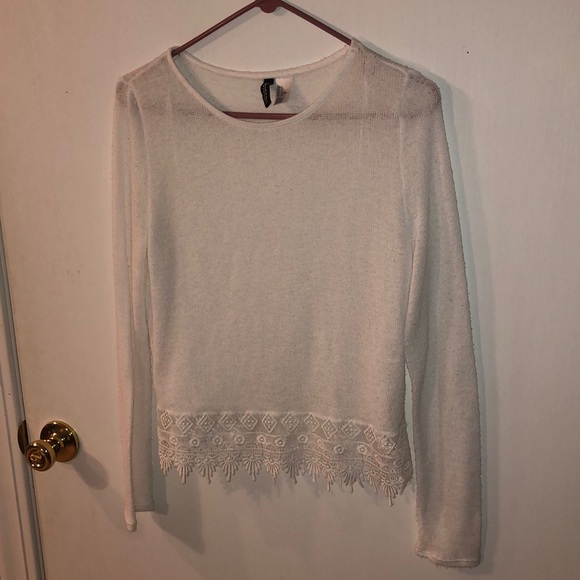 White Sweater - Picture 1 of 1